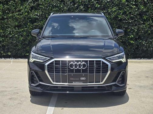 Mythos Black Metallic 2024 Audi Q3 Premium 45 TFSI S line quattro Tiptronic
