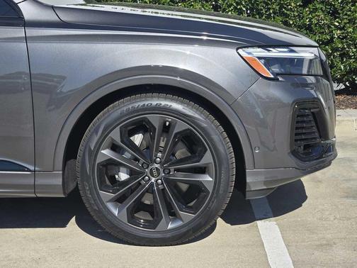 2026 Audi Q7 55 Premium Plus