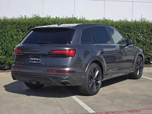 2026 Audi Q7 55 Premium Plus