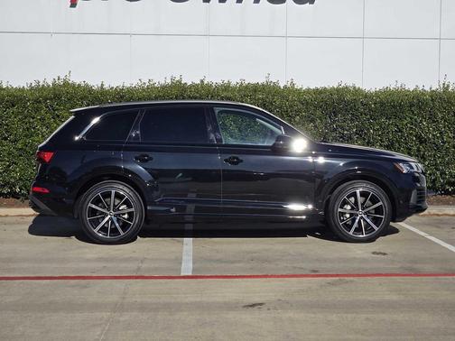 2024 Audi Q7 55 Premium Plus