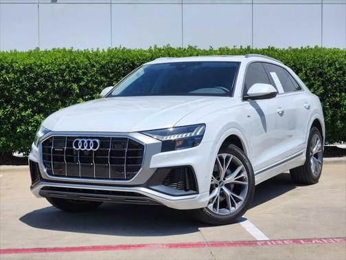 2023 Audi Q8 55 Premium Plus