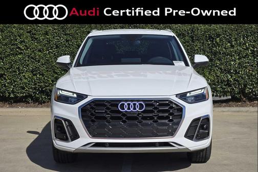 Ibis White 2023 Audi Q5 45 S line Premium Plus