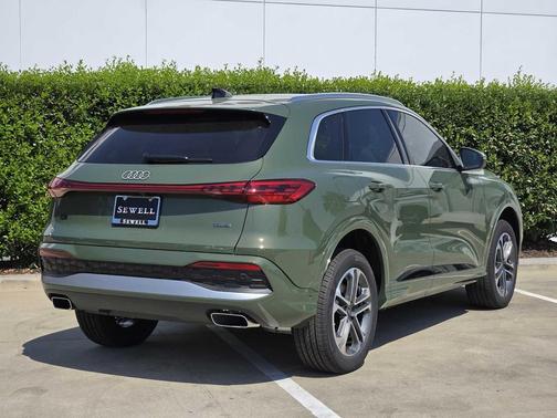 2025 Audi Q5 Premium