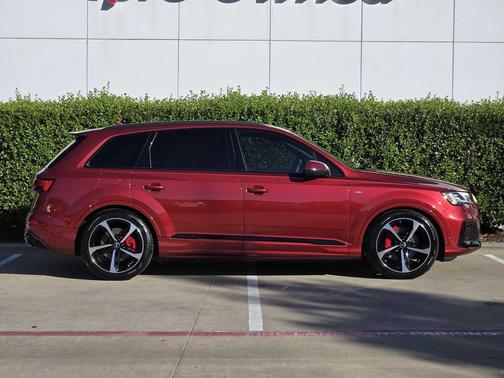 2024 Audi Q7 55 Prestige