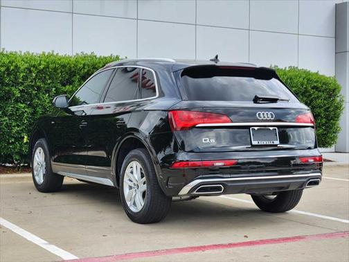 2024 Audi Q5 45 S line Premium