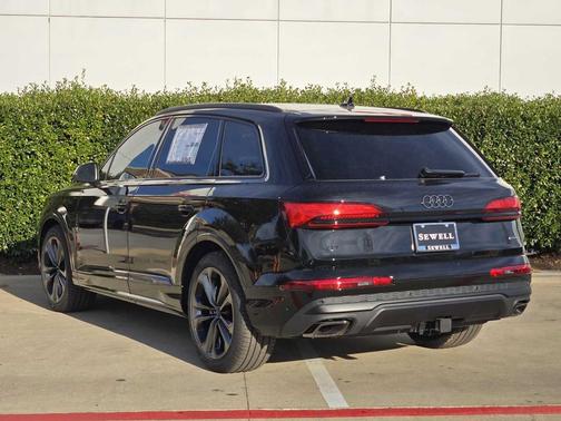 2026 Audi Q7 55 Premium Plus
