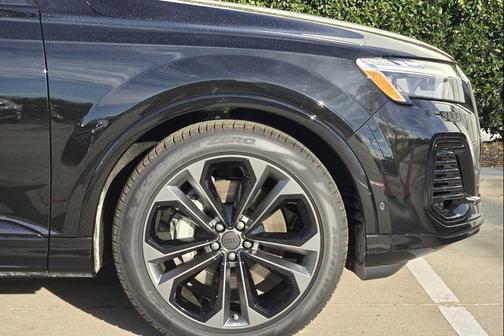 2026 Audi Q7 55 Premium Plus