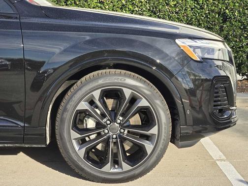 2026 Audi Q7 55 Premium Plus