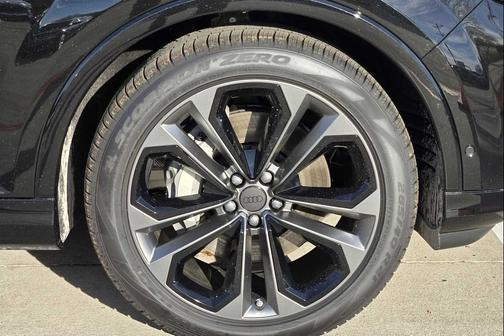 2026 Audi Q7 55 Premium Plus