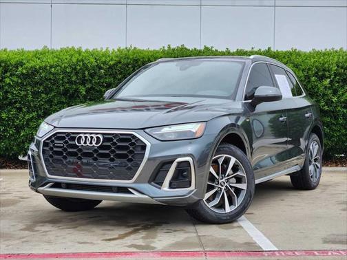 2022 Audi Q5 45 S line Premium Plus