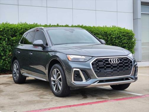 2022 Audi Q5 45 S line Premium Plus