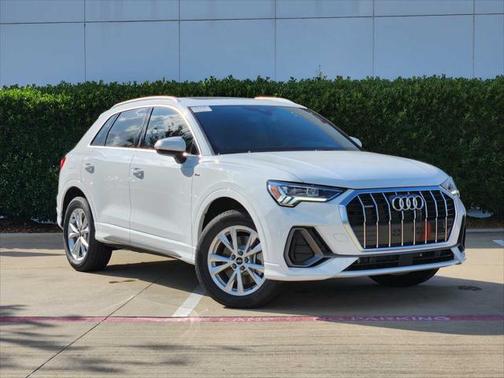 2025 Audi Q3 Premium 45 TFSI S line quattro Tiptronic