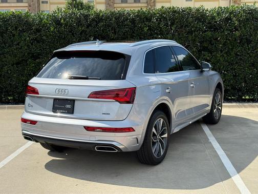 Florett Silver Metallic 2023 Audi Q5 45 S line Prestige