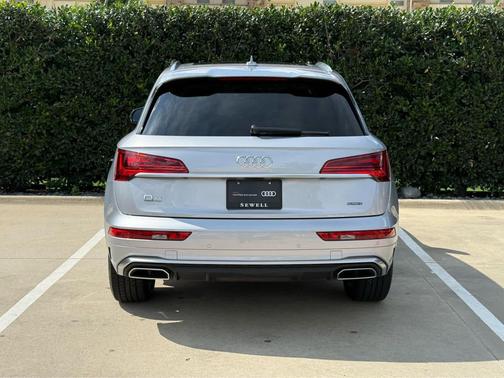 Florett Silver Metallic 2023 Audi Q5 45 S line Prestige