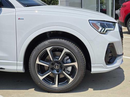 2025 Audi Q3 45 S line Premium Plus