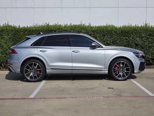 2023 Audi Q8 55 Prestige