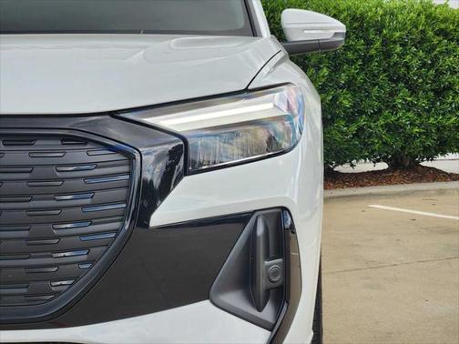 2025 Audi Q4 e-tron Premium Plus 55 quattro