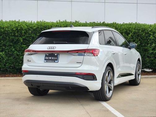 2025 Audi Q4 e-tron Premium Plus 55 quattro