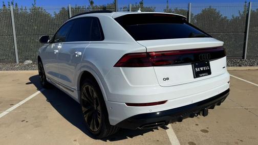 2026 Audi Q8 55 Premium Plus