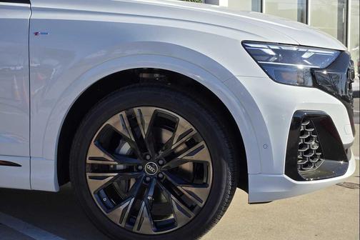 2026 Audi Q8 55 Premium Plus