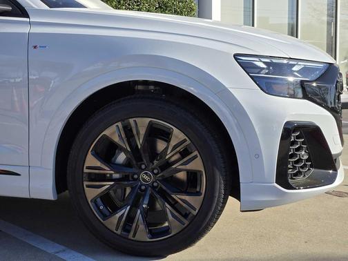 2026 Audi Q8 55 Premium Plus