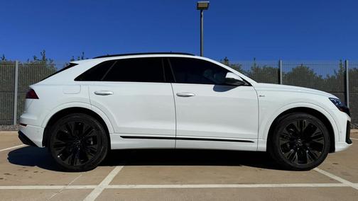 2026 Audi Q8 55 Premium Plus