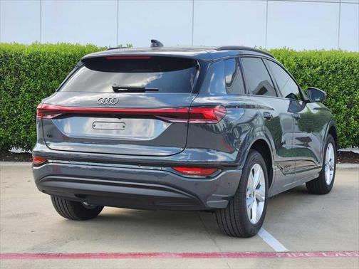 2025 Audi Q6 e-tron Premium Plus