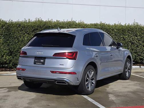 2023 Audi Q5 45 S line Premium Plus