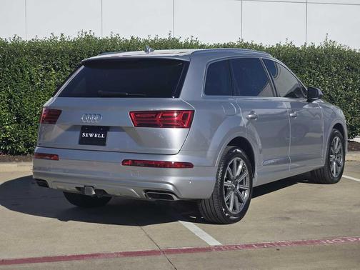2019 Audi Q7 45 Premium Plus