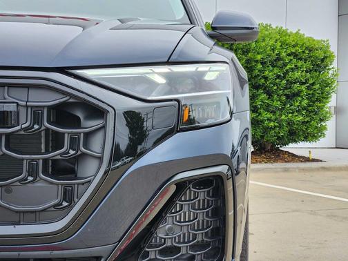 2025 Audi Q8 55 Premium Plus