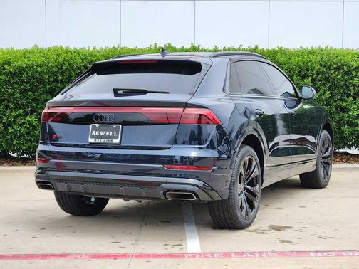 2025 Audi Q8 55 Premium Plus