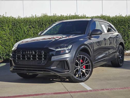 2022 Audi Q8 55 Premium Plus