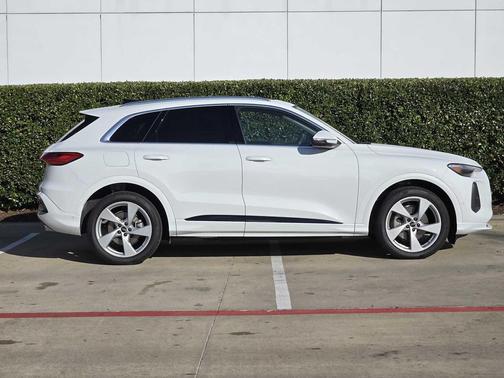 2025 Audi Q5 Prestige TFSI quattro S tronic