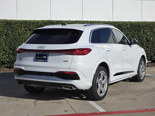 2025 Audi Q5 Prestige TFSI quattro S tronic