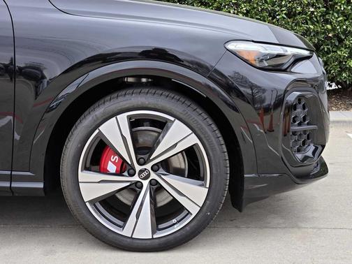 2025 Audi SQ5 3.0T Premium Plus