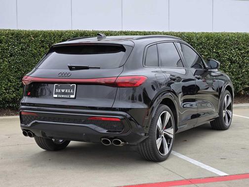 2025 Audi SQ5 3.0T Premium Plus
