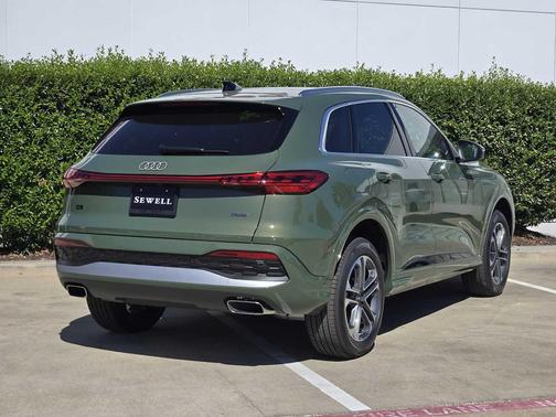 2025 Audi Q5 Premium Plus