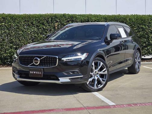 2023 Volvo V90 Cross Country B6 Ultimate