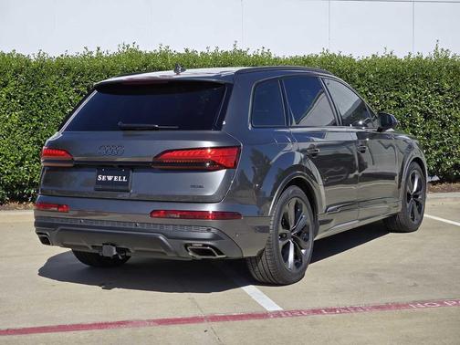2026 Audi Q7 55 Premium Plus