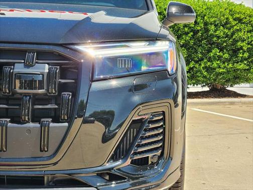 2025 Audi Q7 55 Premium Plus