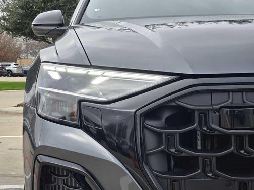 2026 Audi SQ8 4.0T Premium Plus