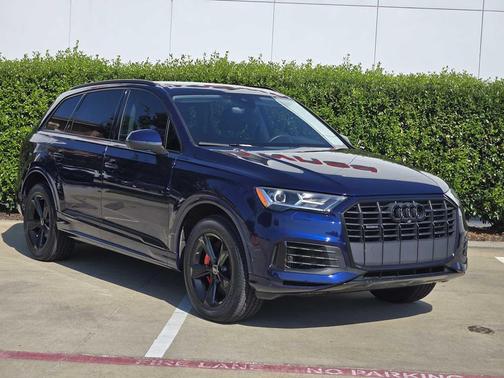 2022 Audi Q7 55 Premium
