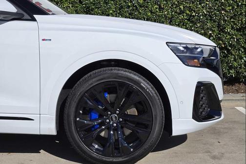 2026 Audi Q8 55 Premium Plus