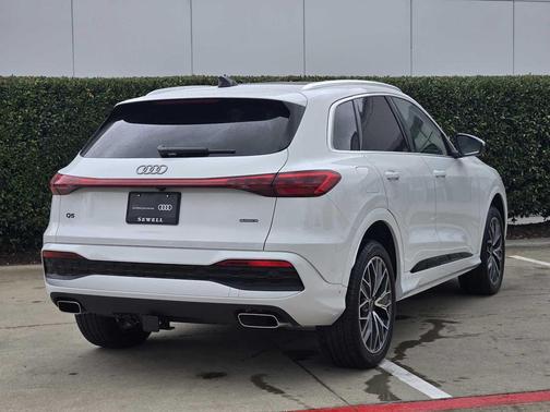 2025 Audi Q5 Premium Plus TFSI quattro S tronic