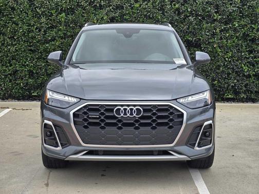 Daytona Gray Pearl Effect 2023 Audi Q5 45 S line Prestige