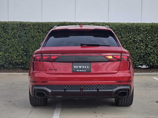 2025 Audi RS Q8 4.0T