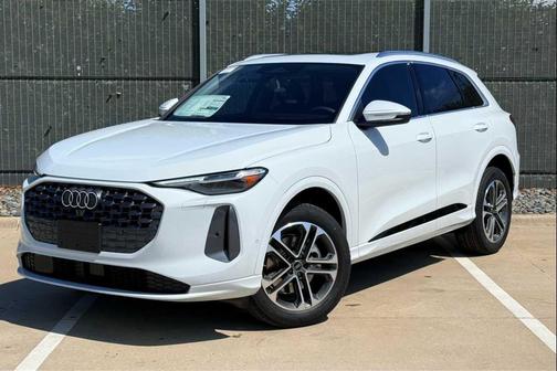 GLACIER WHITE 2026 Audi Q5 Premium Plus TFSI quattro S tronic