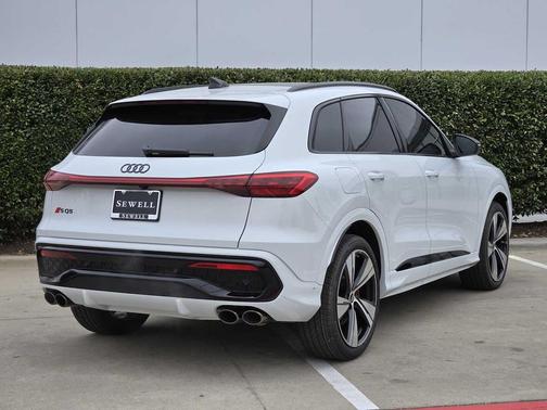 2025 Audi SQ5 3.0T Premium Plus