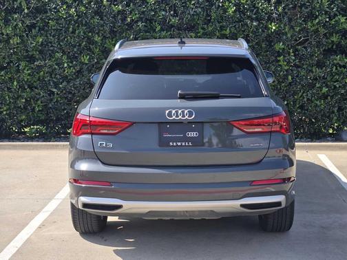 NANO GRAY 2023 Audi Q3 Premium Plus 40 TFSI quattro Tiptronic