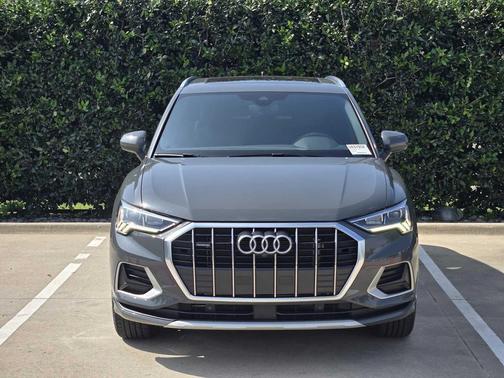 NANO GRAY 2023 Audi Q3 Premium Plus 40 TFSI quattro Tiptronic